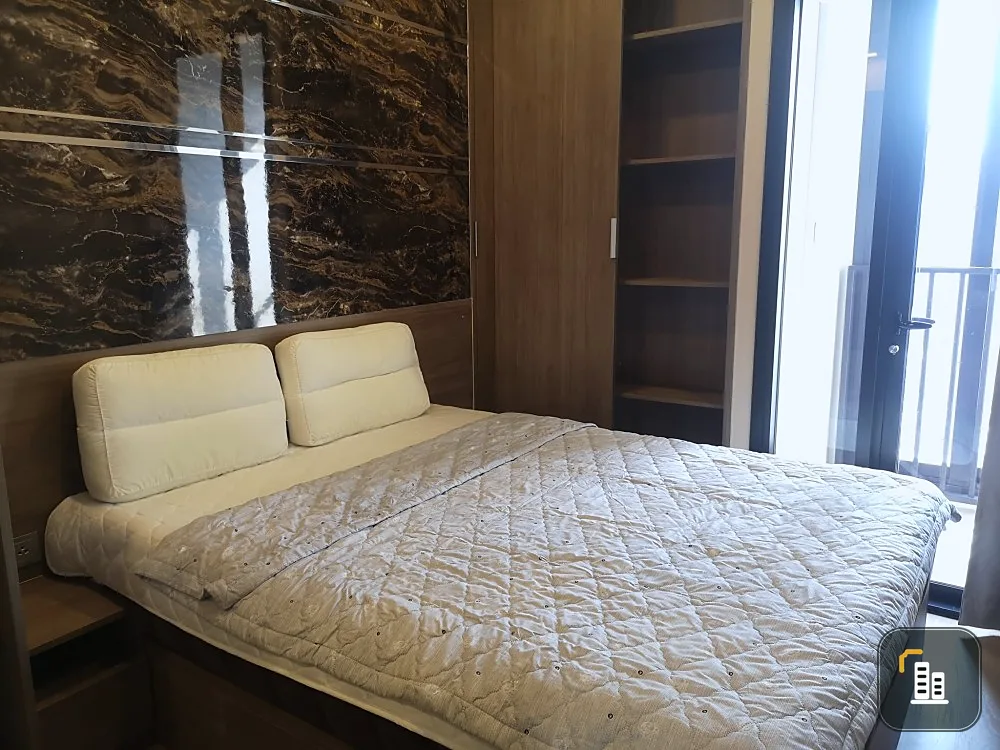 Ashton asoke condo for rent, nice room, decorated in dark tones, has a great city view, don't miss it