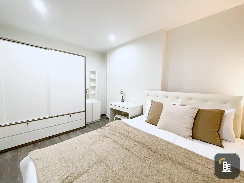 Condo for rent, Rich Park @Triple Station, 35th floor, white room decoration Great atmosphere. Don't wait. Book now.