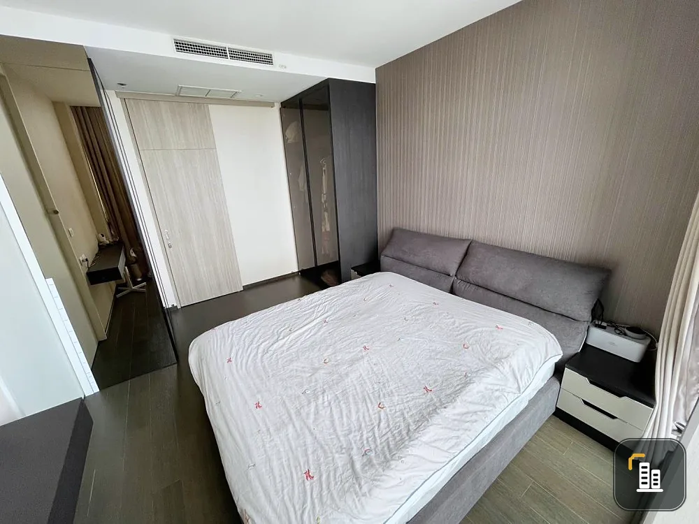 Condo for rent, Noble Ploenchit Condo, nice room, soft tone, high floor, good view, great price, hurry to book