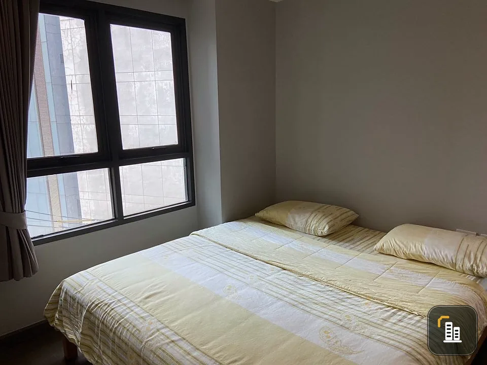 For rent, Mirage Sukhumvit 27, spacious room, lots of usable space. Big sofa. Very nice to sit. Reserve now. Hurry up.