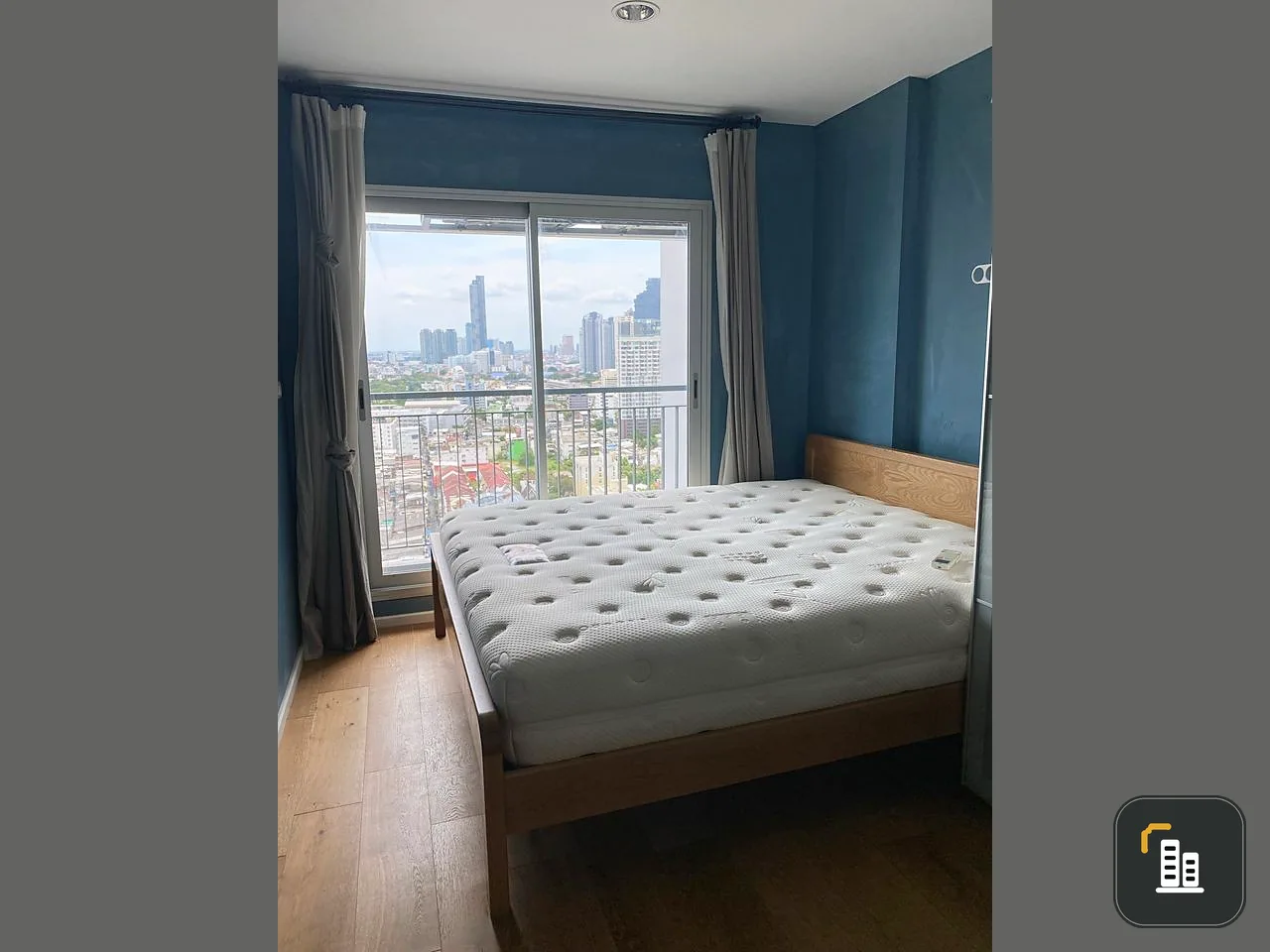 Condo for sale, Rhythm Sathorn Narathiwas, nice room, proportional, high floor, beautiful view, good price, great like this, book now.