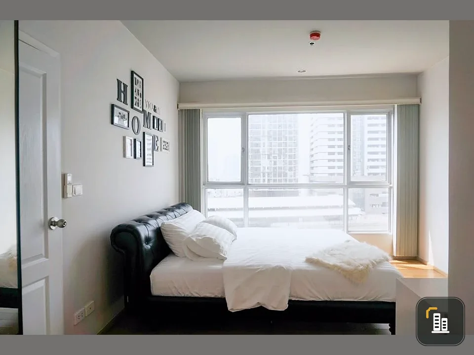 Condo for rent, Hive @ Sathorn, fully furnished, beautiful view, no tall buildings blocking it, book now, don't wait!!