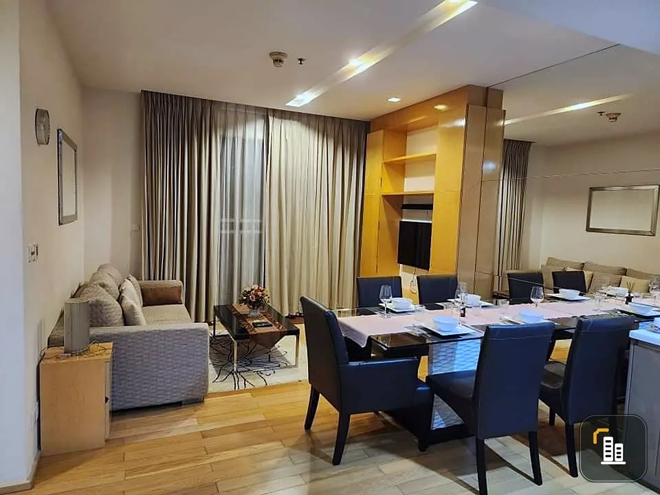 For rent, Siri @sukhumvit, spacious room, decorated very nicely. There is a very large dining table, so good that you don't make a reservation.