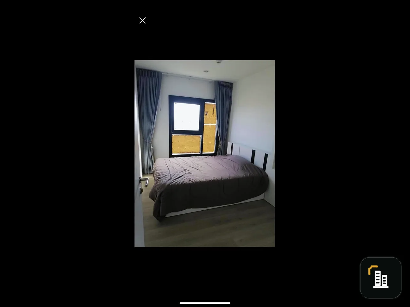 Condo for sale. The Base Phetkasem. Livable room. Good size. Beautiful view. Don't miss out.