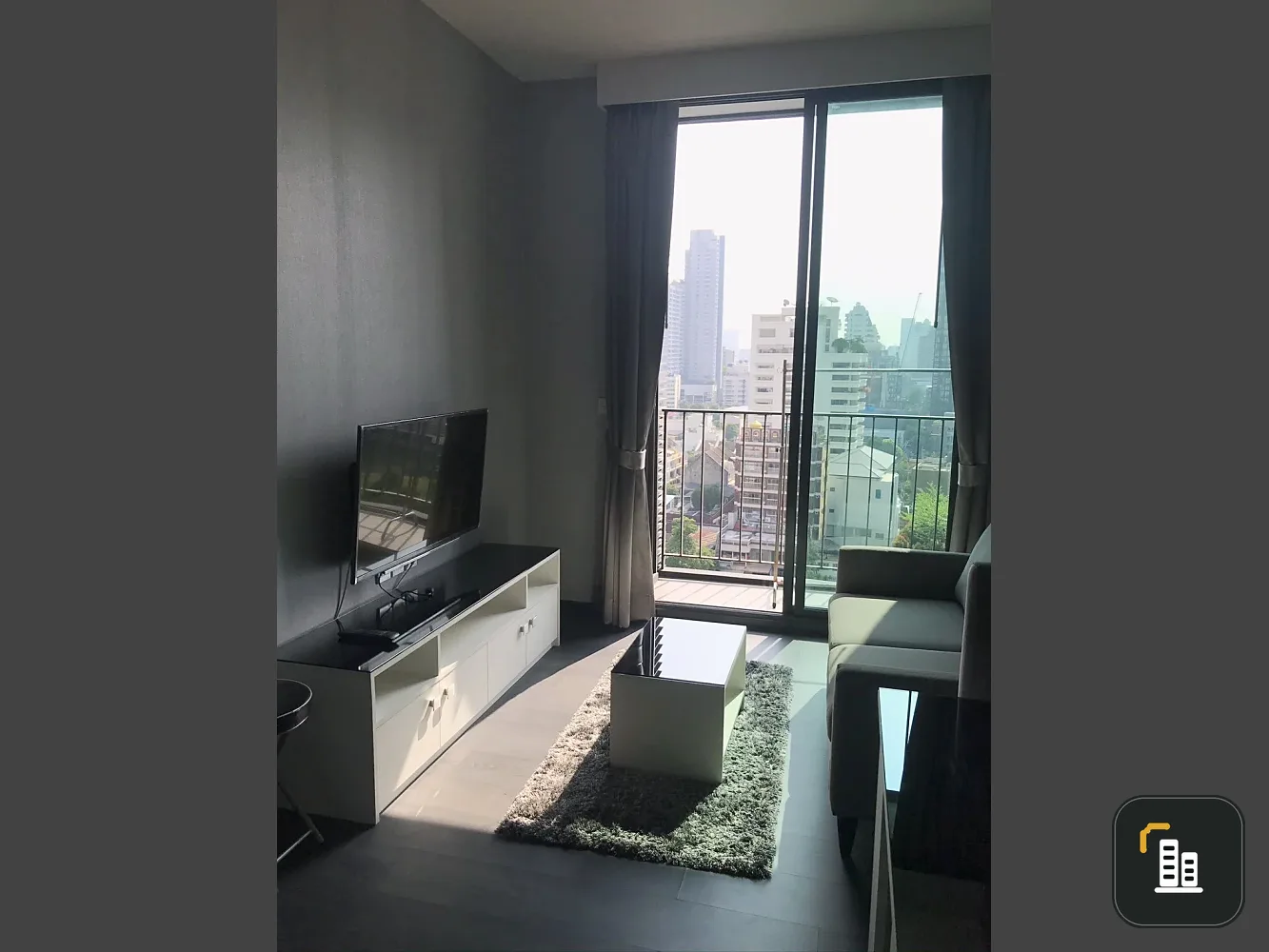 Condo for rent, Edge by Sansiri, Sukhumvit 23, fully furnished and electrical appliances. can't miss