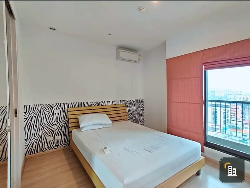 Sell / rent Condo Sense Phaholyothin, complete electrical appliances. Full of furniture