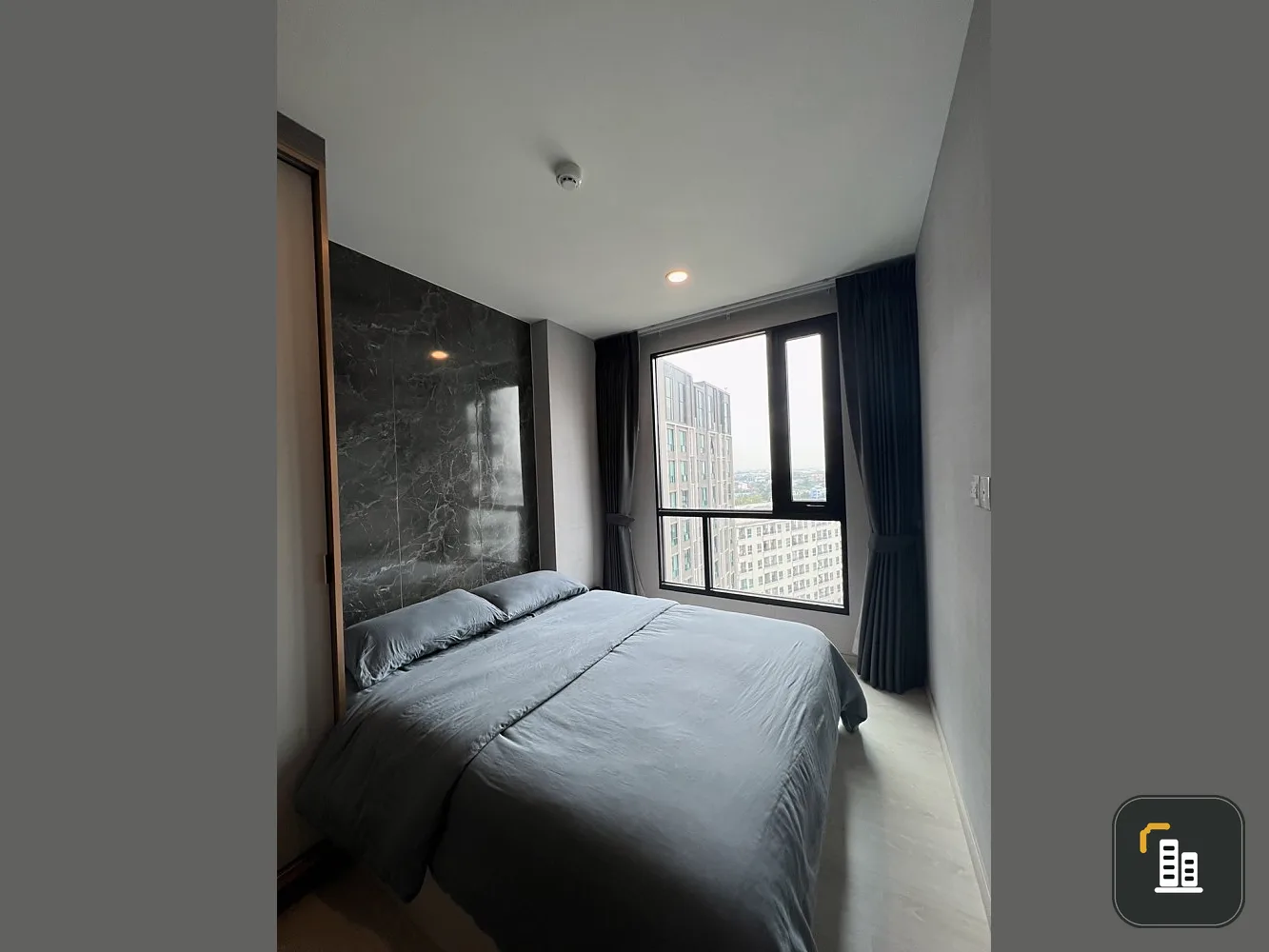 Sell Knightbridge Phaholyothin-Interchange, unblocked view, soft sofa, complete facilities, book now.