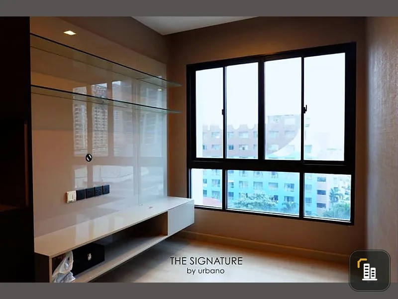 Condo for sale, The Signature by Urbano, suite, full facilities. Very convenient to travel near bts