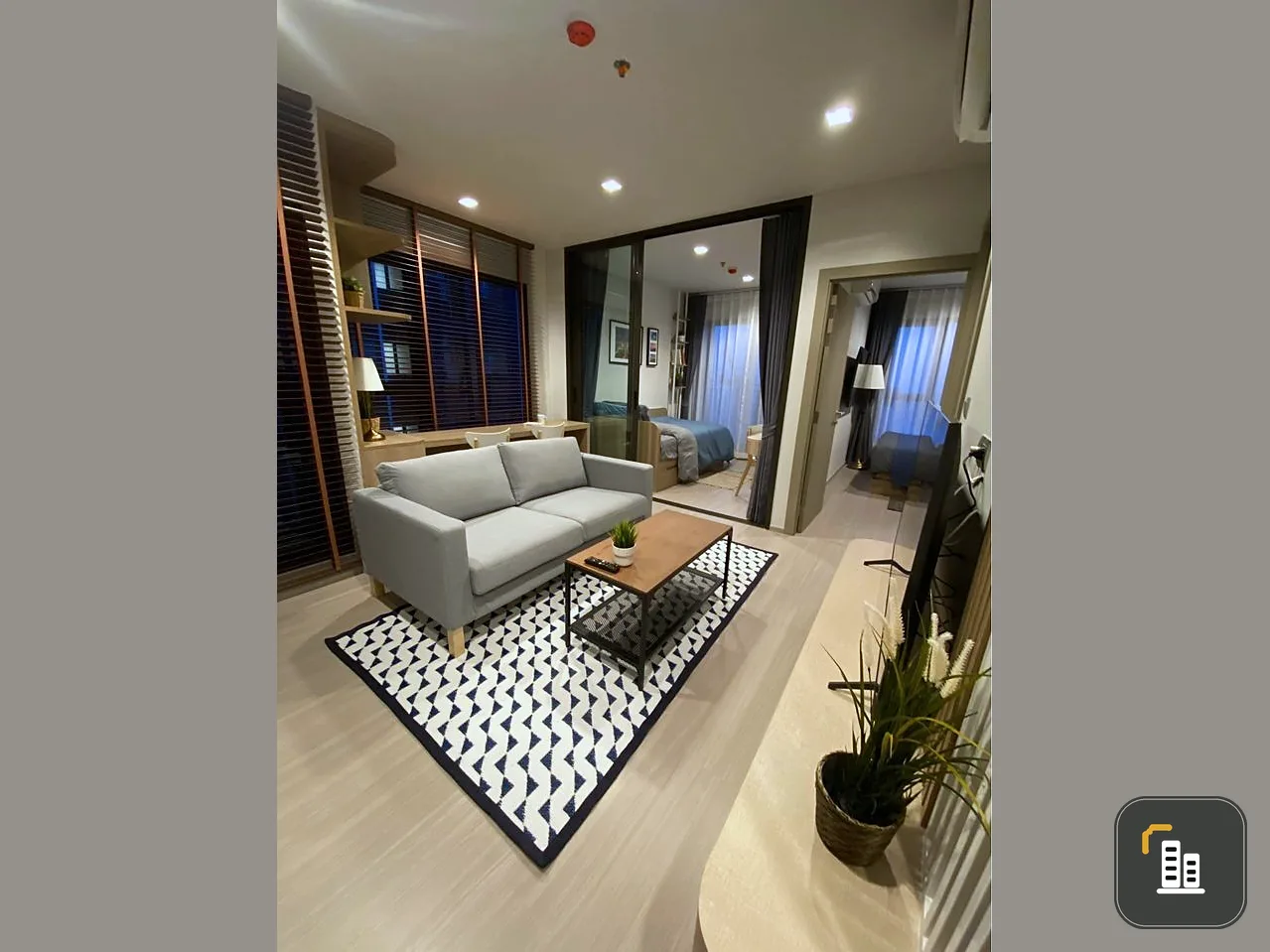 Condo for rent, Life Asoke-Rama 9, ready to move in room Comes with complete facilities. Hurry up and move.