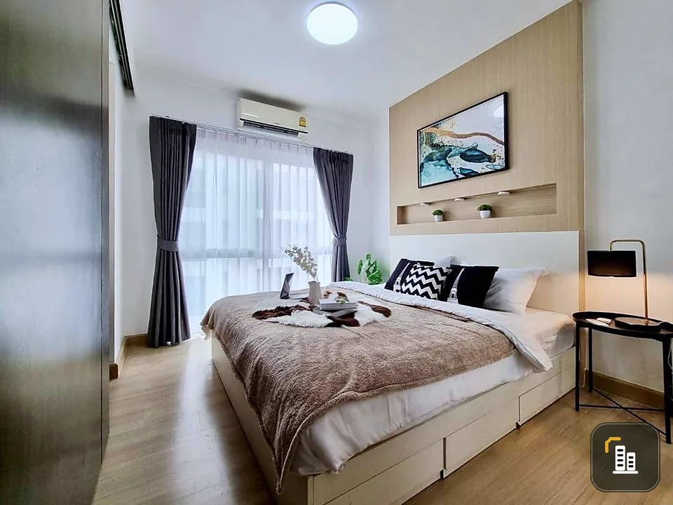 Condo for sale, A space Sukhumvit 77, beautiful decorated room, built-in whole room Very nice mattress. Good price like this. Book now.