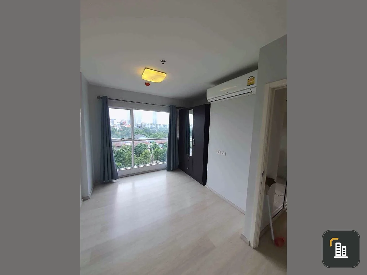For sale, Aspire Rattanathibet, empty room, unblocked view, room decoration line, hurry to book, don't miss it.