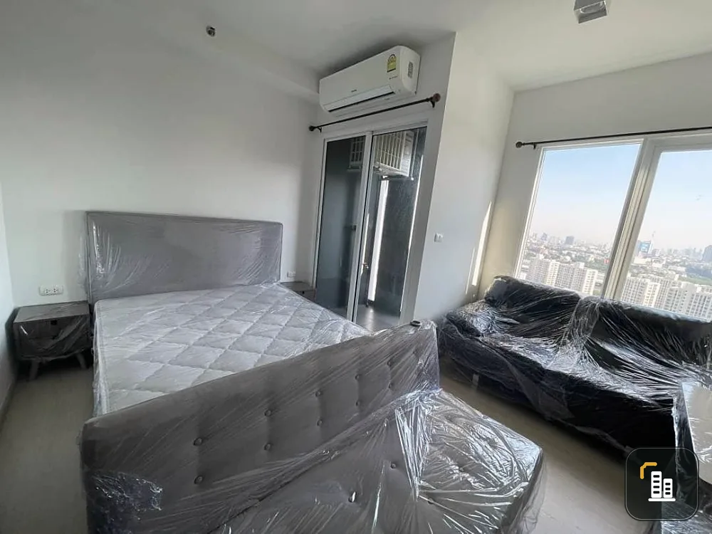 Urgent sale, Condo Chapter One Eco, Ratchada-Huay Kwang Studio, with a separate sliding door, good price, book now, don't miss it.