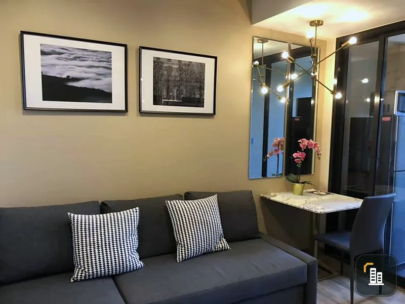 For rent, The LINE Chatuchak, ￼** 1 bedroom, 33rd floor, size 34 sq.m., train view, very nice room!!!!