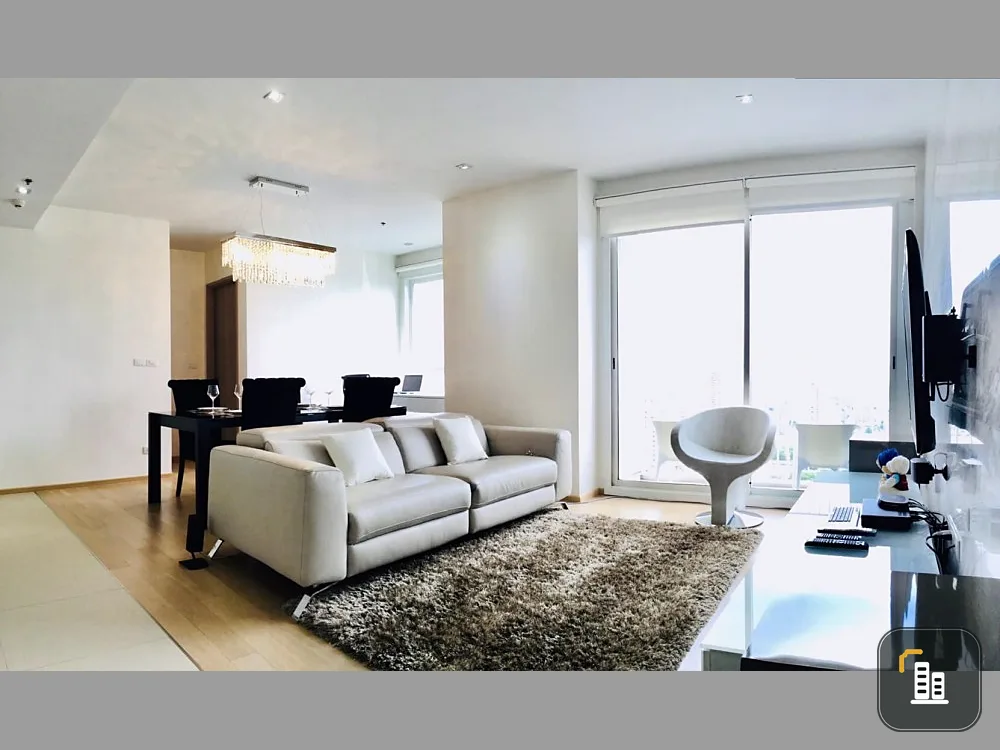 Condo for sale HQ Thonglor, high floor, beautiful view, super luxury condo Super wide room You can't miss it. Hurry up to reserve.