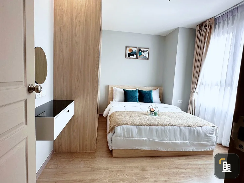 For rent, Rich Park @ Chao Phraya, nice decorated room, white tone, smooth eyes, tender price, hurry to reserve it today.