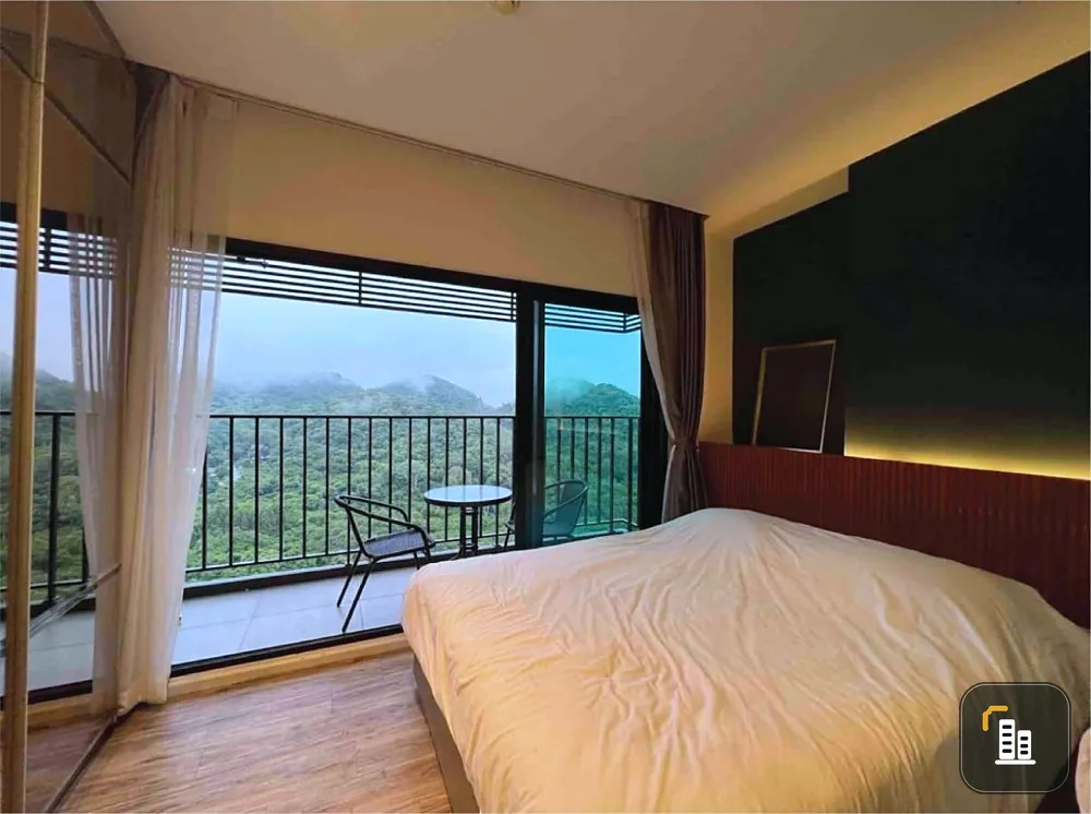 Condo for sale, Knightsbridge, The Ocean, Sriracha, 28th floor, mountain view, wide balcony, quiet no noise