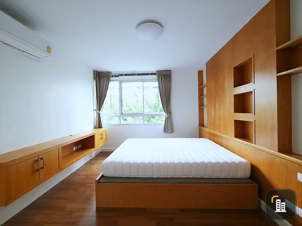 Condo for rent, The Clover Thonglor, fully furnished room with good built-in Plus the best value Don't delay, book now.