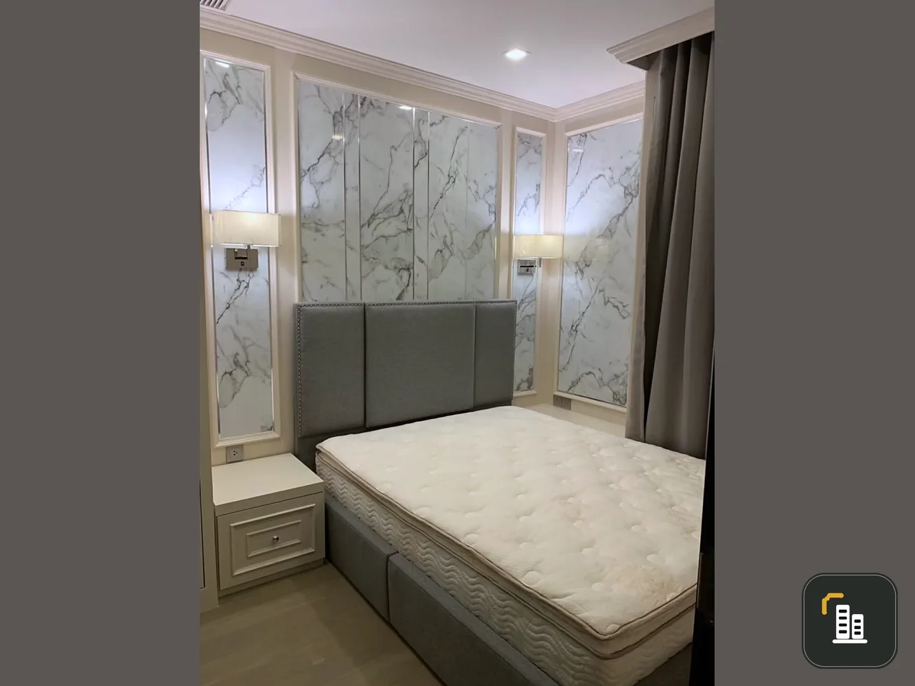 Condo for sale, Ashton Asoke, high floor, beautiful view, west, fully furnished. Just come and move in.