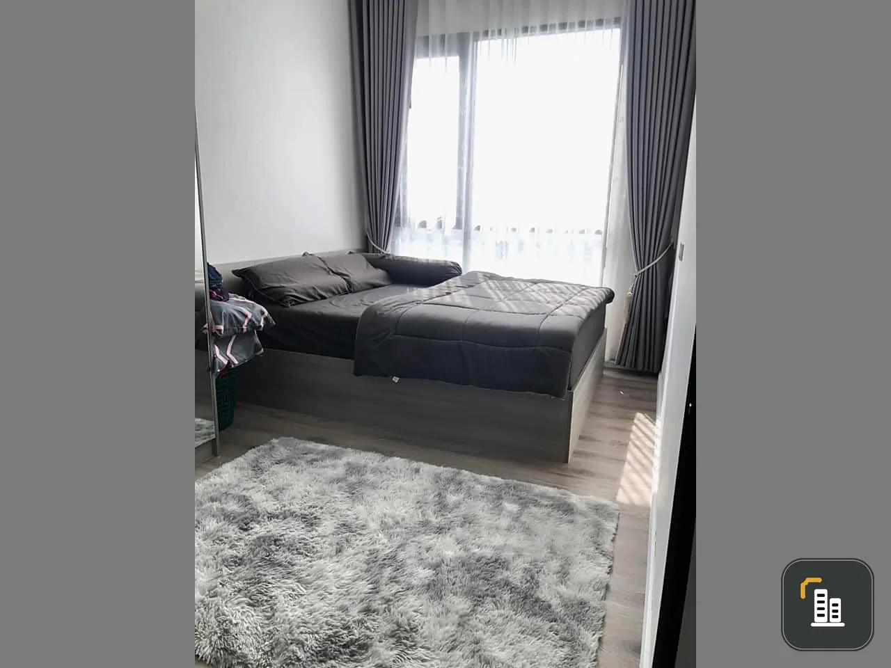 For rent, Knightsbridge Sukhumvit-Thepharak, 31st floor, city view, very beautiful. The room is fully furnished. Good like this, book now.