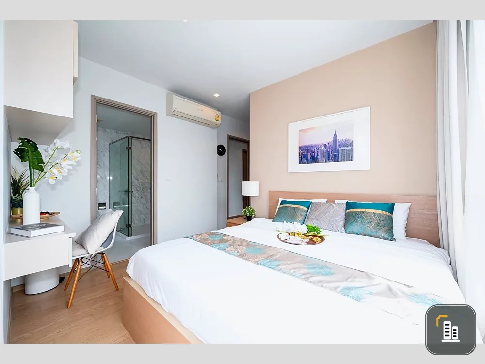 For rent, HQ Thonglor condo, 2 bedrooms, 2 bathrooms, 18th floor, fully furnished, ready to move in. Don't wait!!