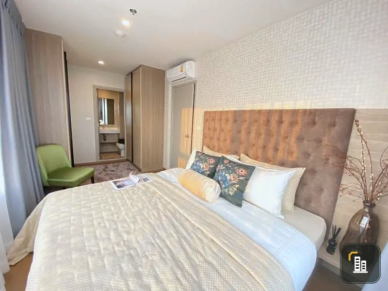 Condo for rent new THE LINE Phahon-Pradipat. Spacious room, big room, brand new in every corner. If interested, hurry up. The view is beautiful.
