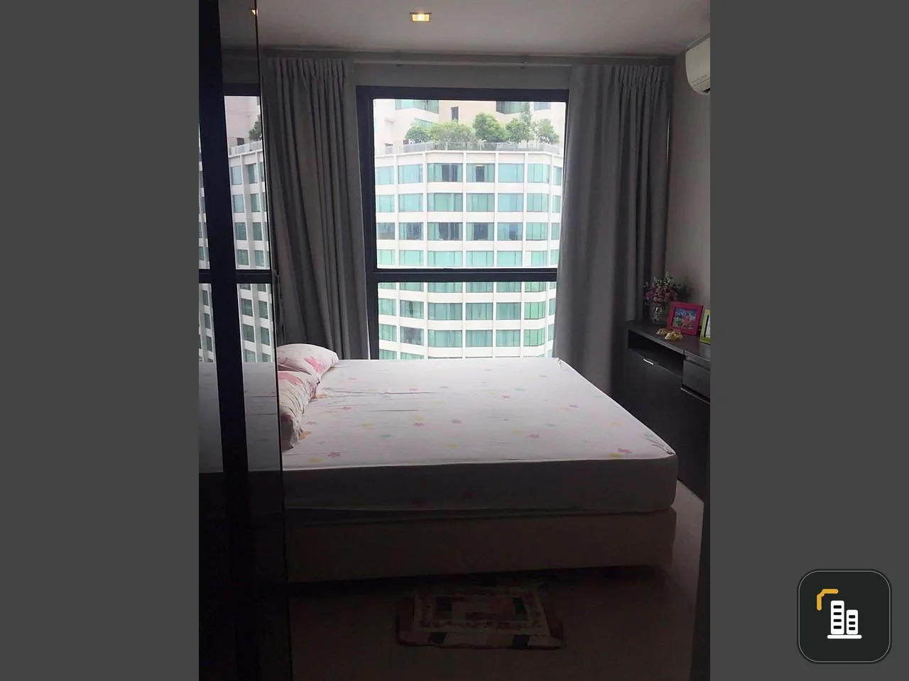 For rent, Rhythm Sukhumvit 44/1, the most spacious room, 2 bedrooms, 1 bathroom, Fully finished, can't reserve anymore.