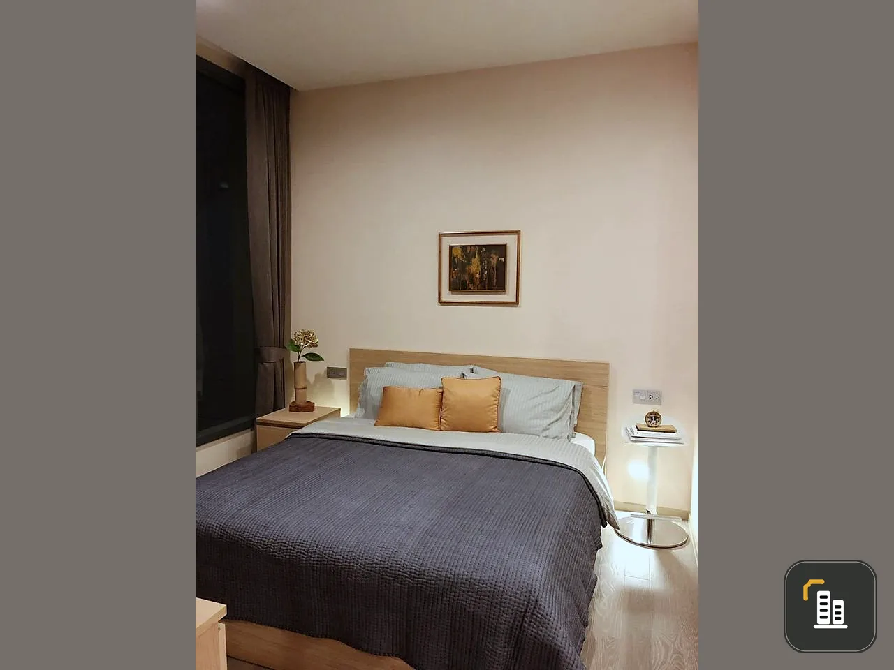 Condo for rent, The Esse Asoke, nice room, spacious size, high floor, well built-in, fully furnished, don't miss it.