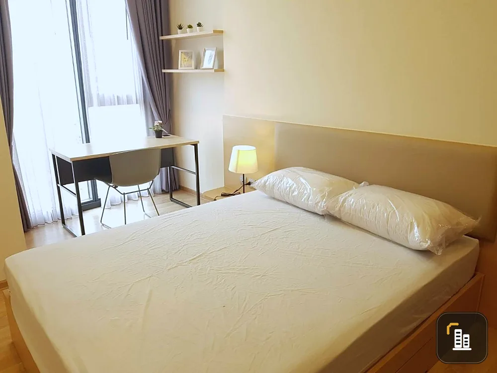 Sell the line phahol-pradipat The room is beautiful and decorated. Ready to move in. Good price. If interested, hurry up.