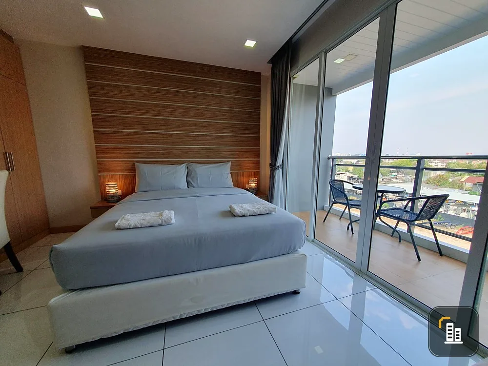 For rent, Well Marina Condo (Jomtien), studio room, 5th floor, not very high, fully furnished, ready to move in. Book now. Don't wait.