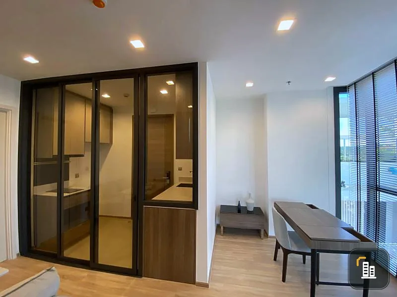 Sale The Line Phahon-Pradipat, new room, decorated in earth tones, very pleasant High floor has a great view. Hurry up.
