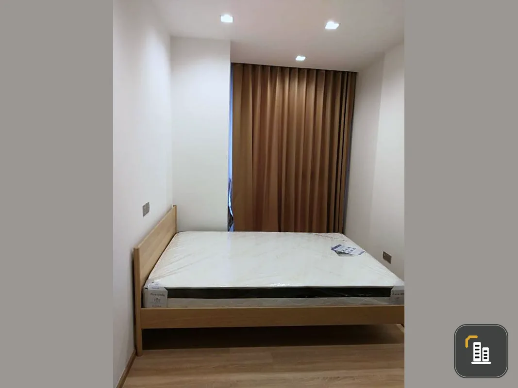 For rent, The line Phahon-Pradipat, golden location, near BTS, convenient transportation, new room, unpacked The view is better than other floors.