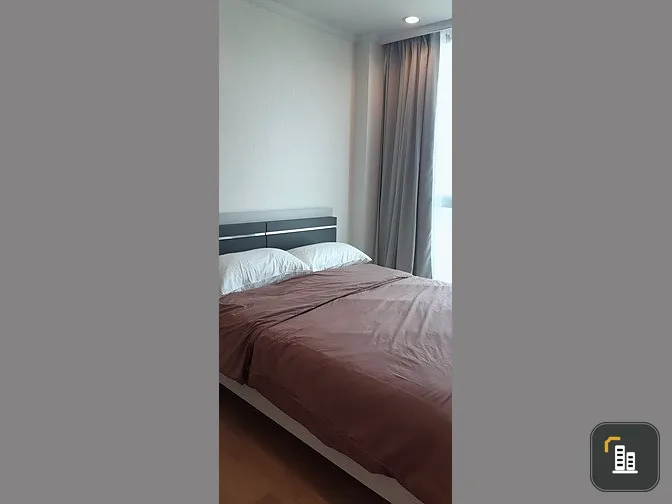 Condo for rent, Supalai Oriental, Sukhumvit 39, room facing east With a small balcony, book now.