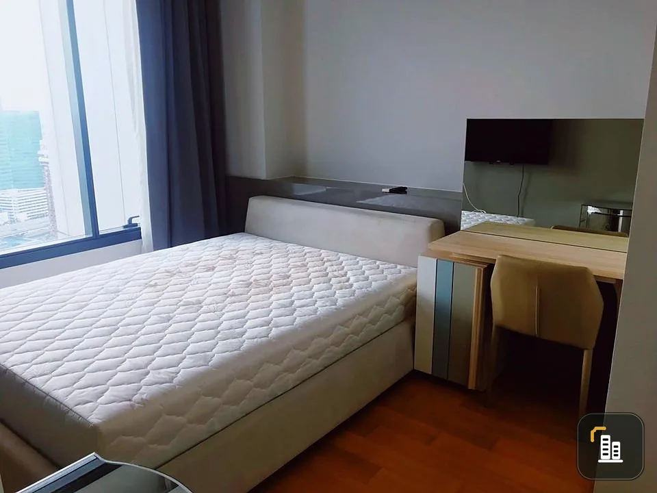 Condo for sale M Ladprao, 1 bedroom, 1 bathroom, 31st floor, high view, friendly price, hurry up to be the owner here.