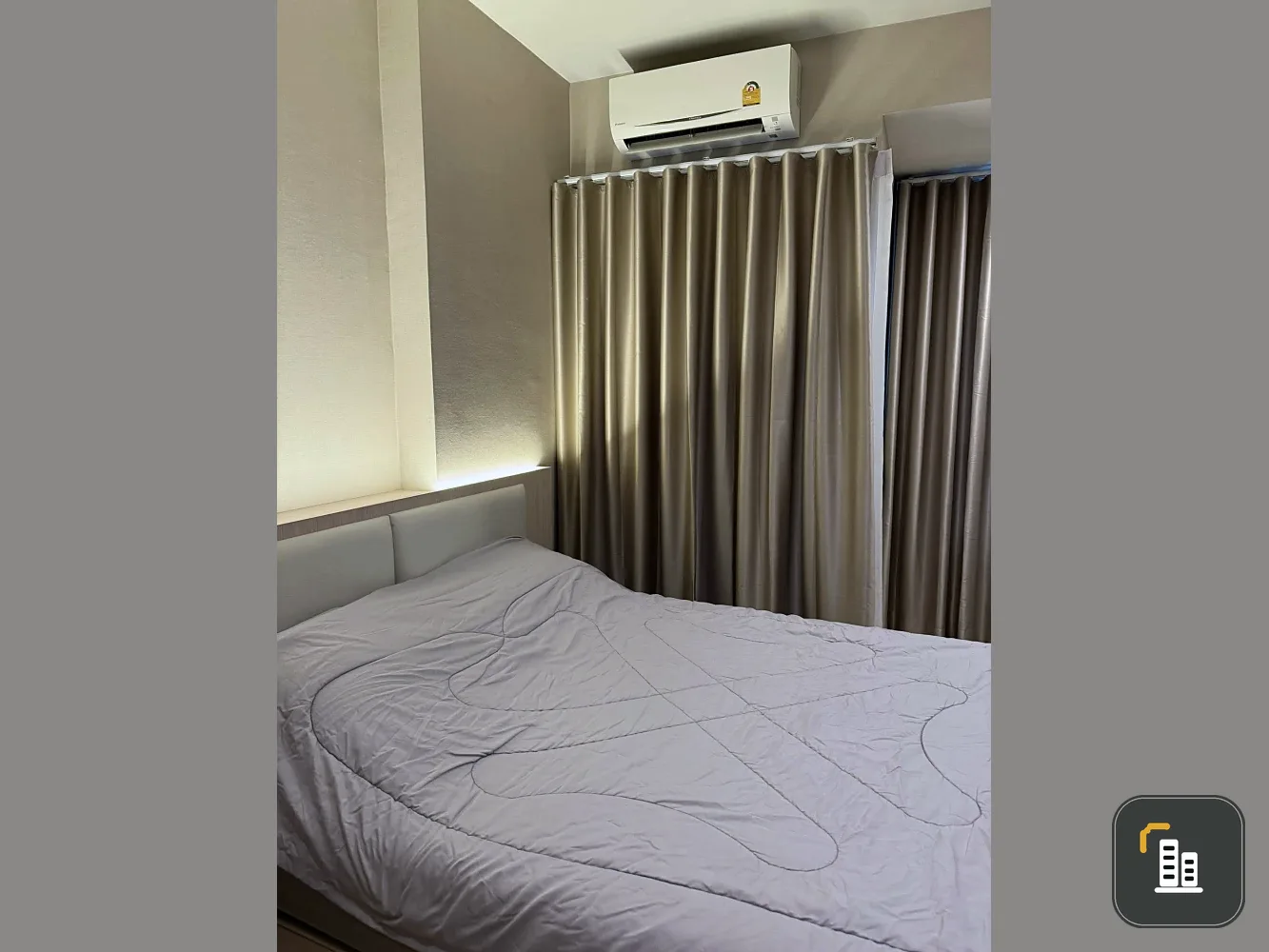Condo for sale or rent: IDEO Rama 9-Asok. A nice room, just the right size, with built-in furniture in soothing tones. Great price. Reserve now!