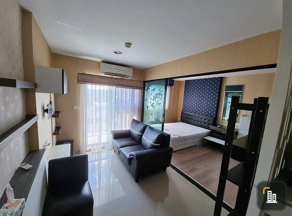 Sell The Link Vano, Sukhumvit 64, top floor, stick wallpaper in the whole room, quiet, private, book now.
