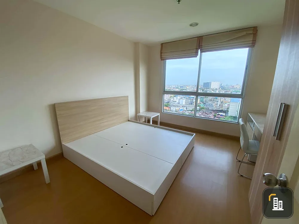 Condo for rent, Life @ BTS Thaphra, has a beautiful view, clear air, very good weather, very spacious room, can't miss it
