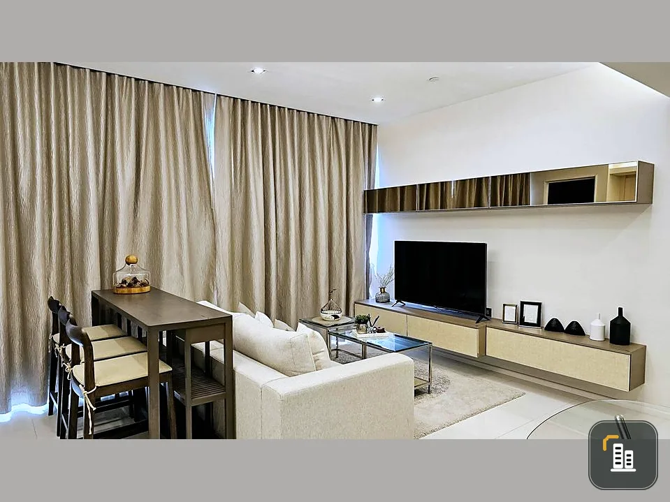 For rent, The Bangkok Sathorn-Taksin, high floor, beautiful view, luxuriously decorated room, very nice to live in, do not miss a reservation.