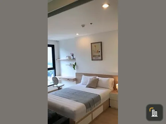 Condo for sale, Ideo Q Chula-Samyan, decorated in warm tones, comfortable with full furniture, book now.