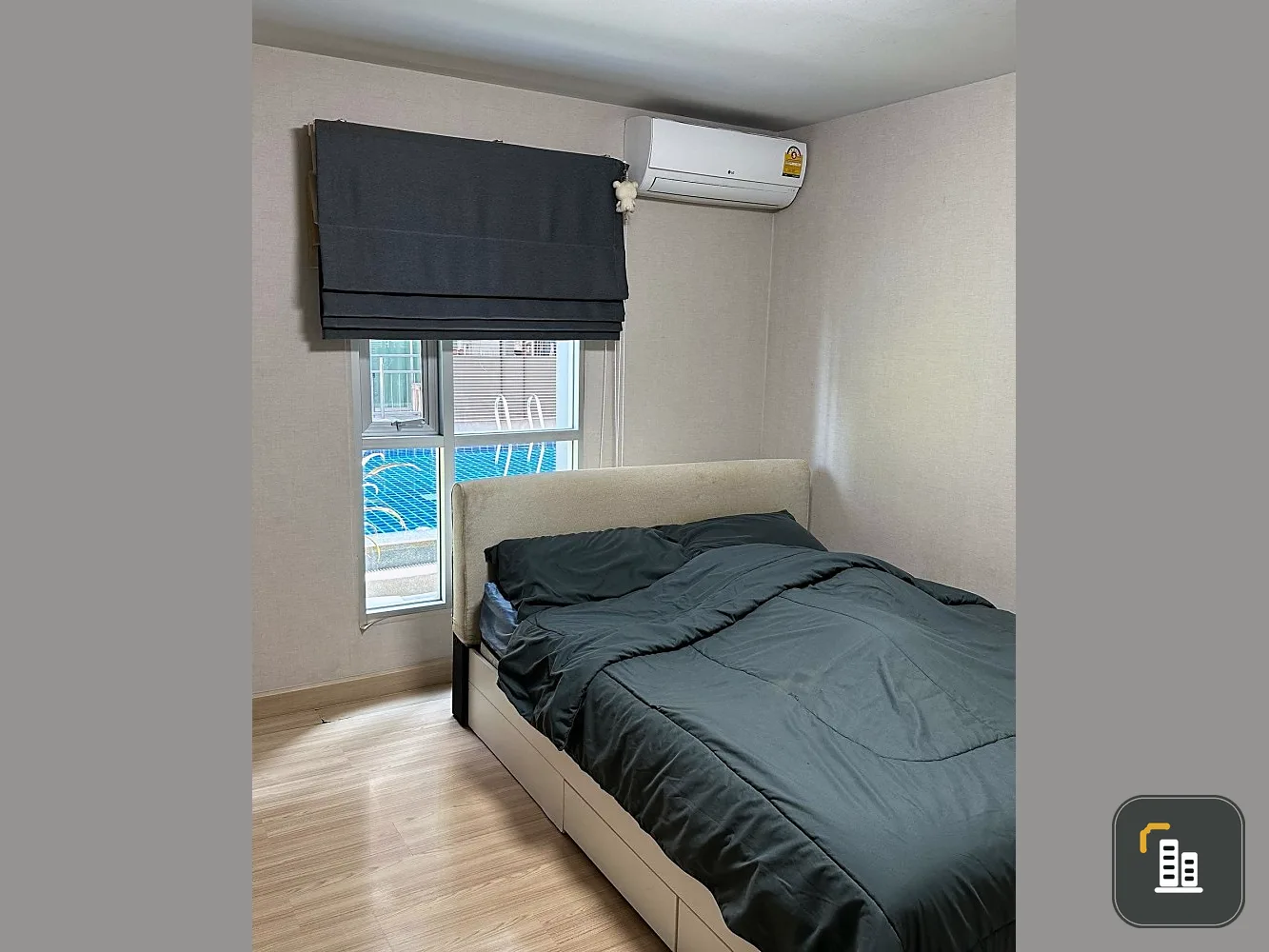 Condo for sale, rent, The Escape, a private room ready facilities Friendly price, book now.