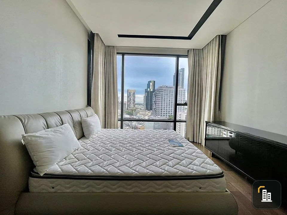 For rent, The Bangkok Thonglor, the ultimate luxury condominium. The decorated room is very beautiful. You can't miss it, book now.
