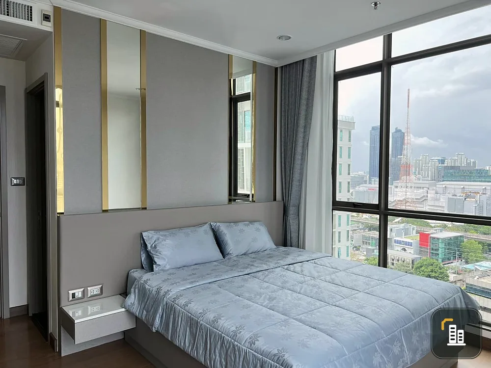 For rent, Supalai Oriental, Sukhumvit 39, high floor, great view, extremely spacious room. Ready to move in. Hurry up to reserve.