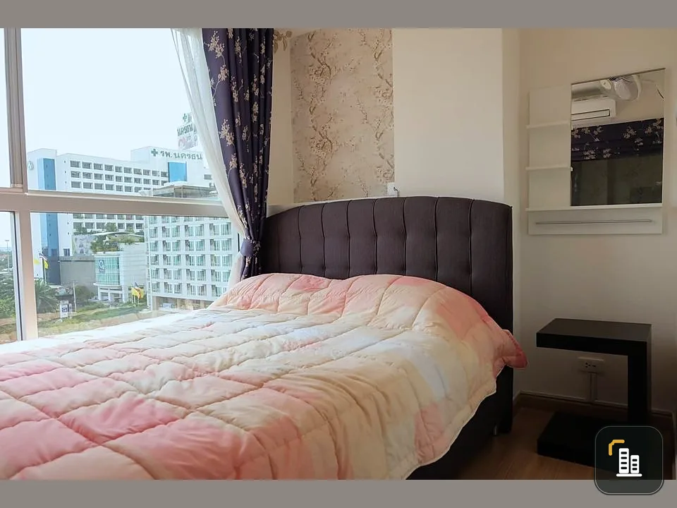 For rent, J Condo Rama 2, the top floor, the edge room has privacy, unblocked views, hurry up and book now.