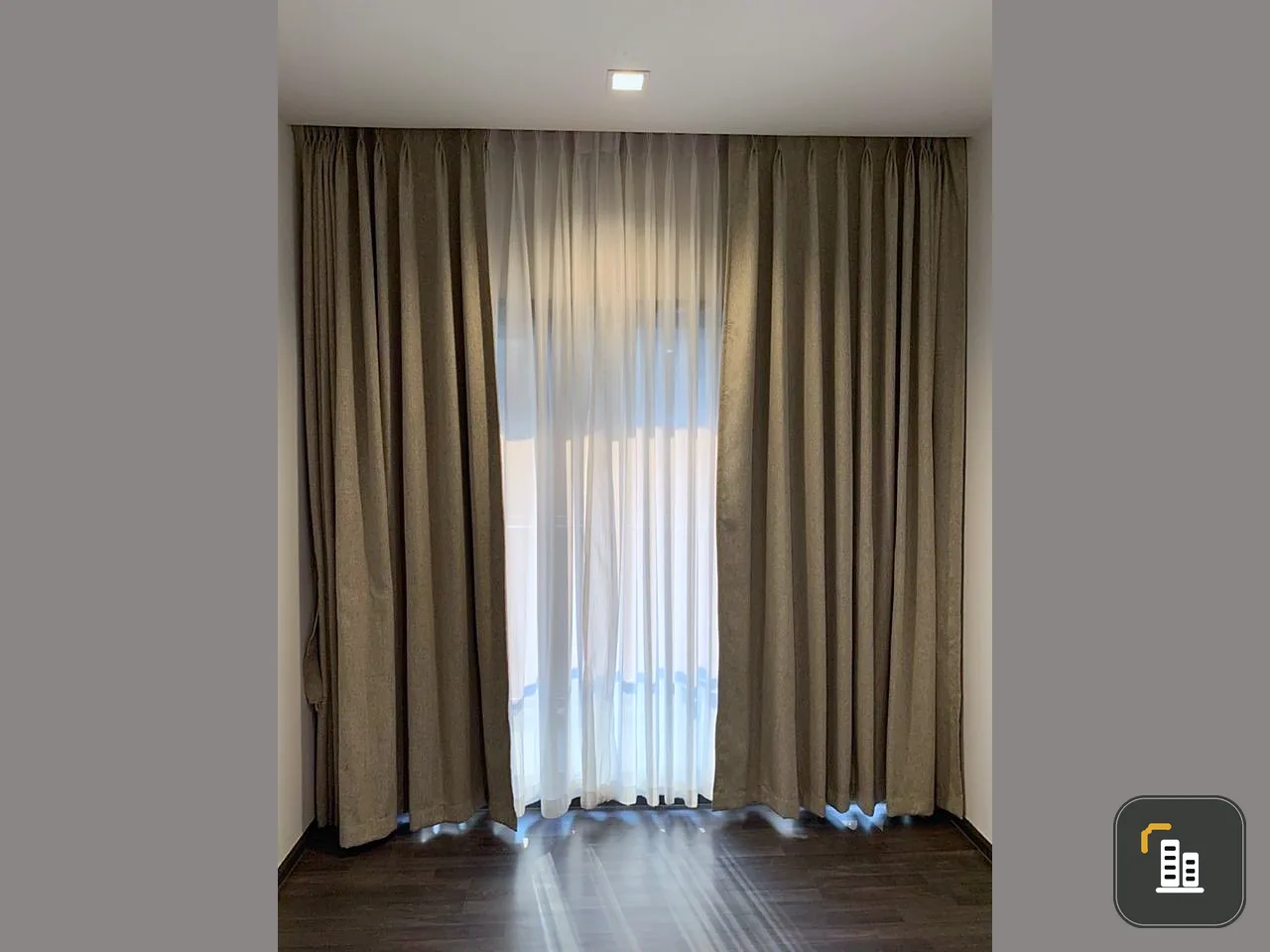 For rent THE LINE Asoke-Ratchada 1 bed, 1 bath, 5th floor, empty room, low price, with walk-in closet, buy now