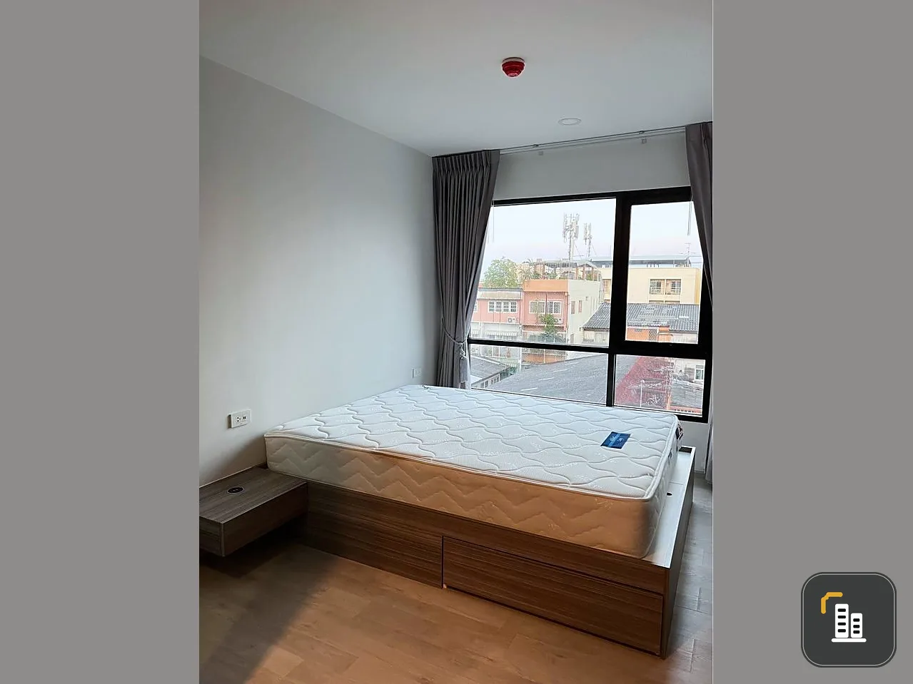 Condo for rent, The Origin Sukhumvit 105, nice room, modern style Good built-in wood furniture, don't miss it.
