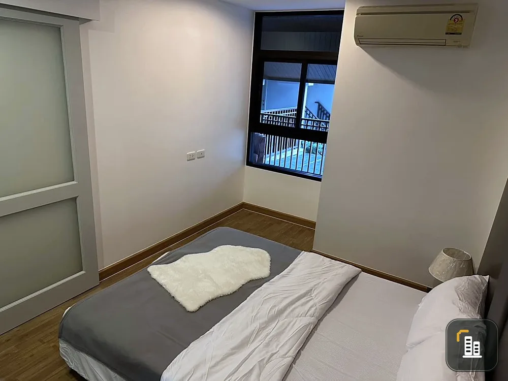 Condo for sale Baan Navatara Fully-Furnished Completely renovated, spacious rooms, pleasant, complete with decoration, book now.