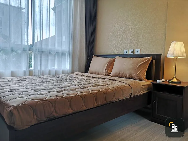 This room is fully furnished. At THE TREE Ladprao 15, there is a small garden on the roof. In the evening, sit and relax and chill quickly!!