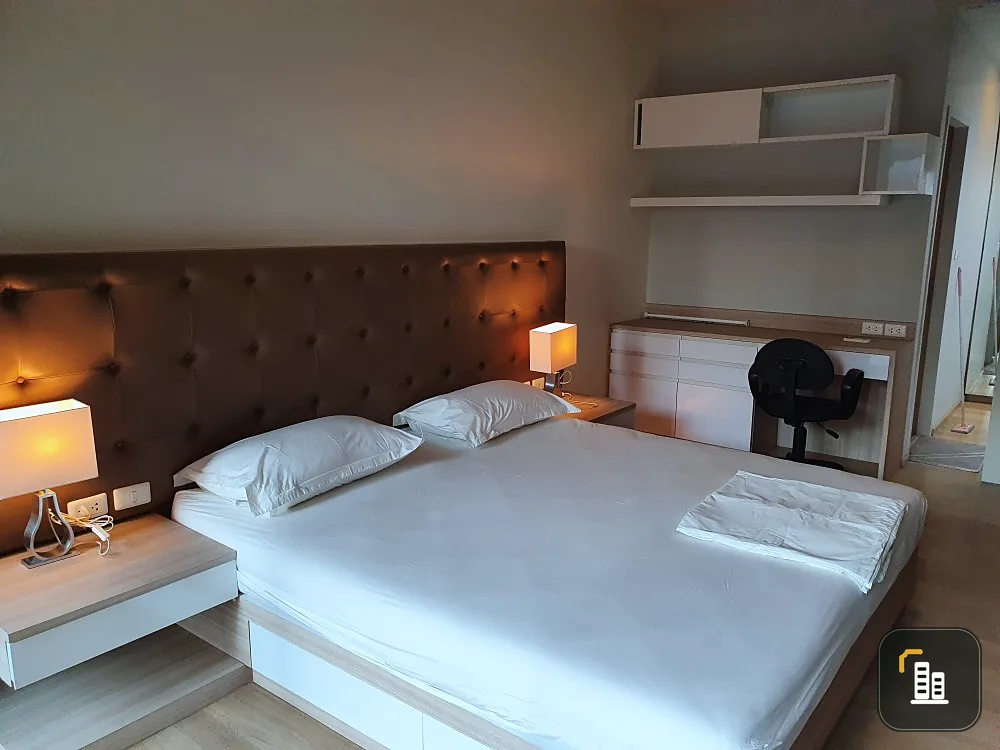 Condo for rent, Noble Refine, nice room, good size, complete with facilities, book now.