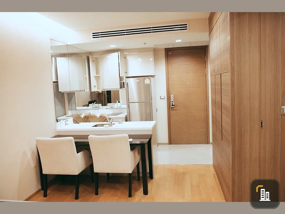 For rent, Address Sathorn, a luxury condo in the middle of the city Comes with complete facilities. Book now.