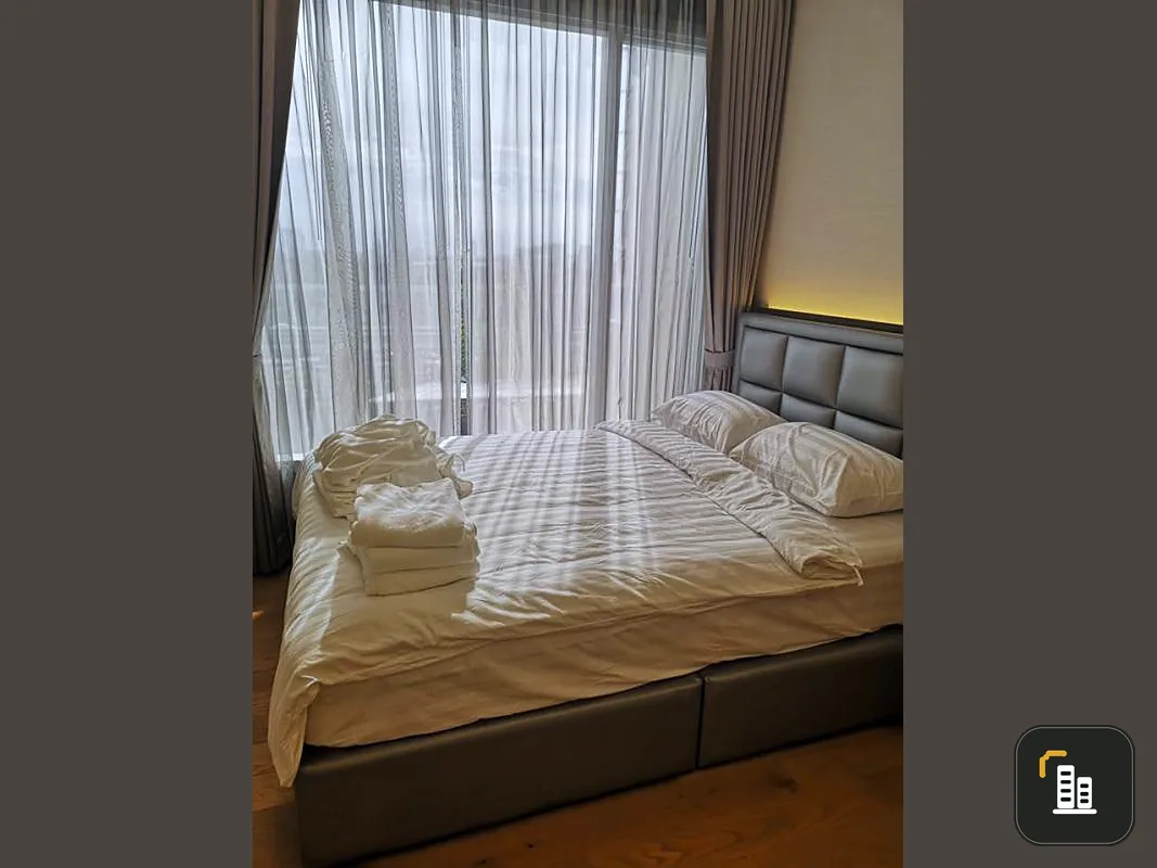 For rent, the Saint Residences, 1 bedroom, fully furnished, ready to move in. Convenient transportation near the train station.