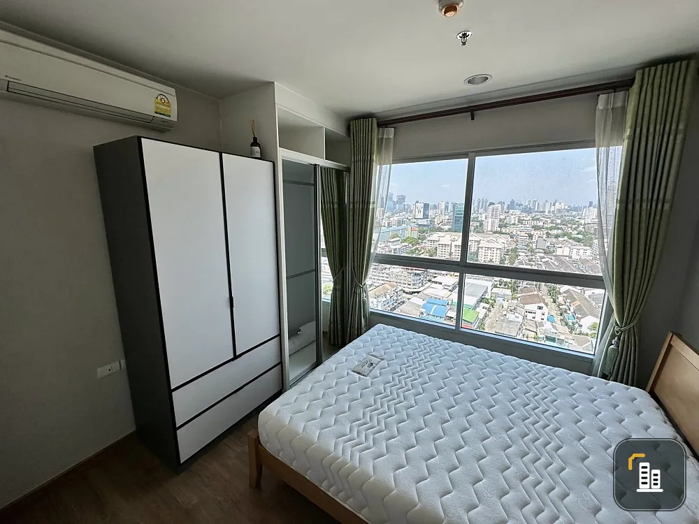 Sell Fuse Chan-Sathorn, high floor, beautiful view, good leather sofa Fully furnished Hurry up to reserve before it's gone.